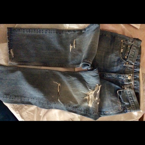 RAG & BONE Hel with Holes Boy Jean NWT SZ26 - Picture 8 of 8